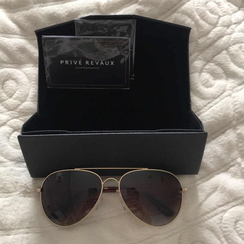 Aviator Sunglasses - NEW w/ case/tags
